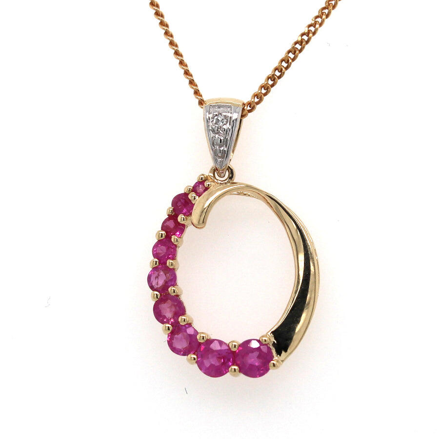 9ct Yellow Gold Ruby and Dia Circle Pendant With Graduated Stones_0