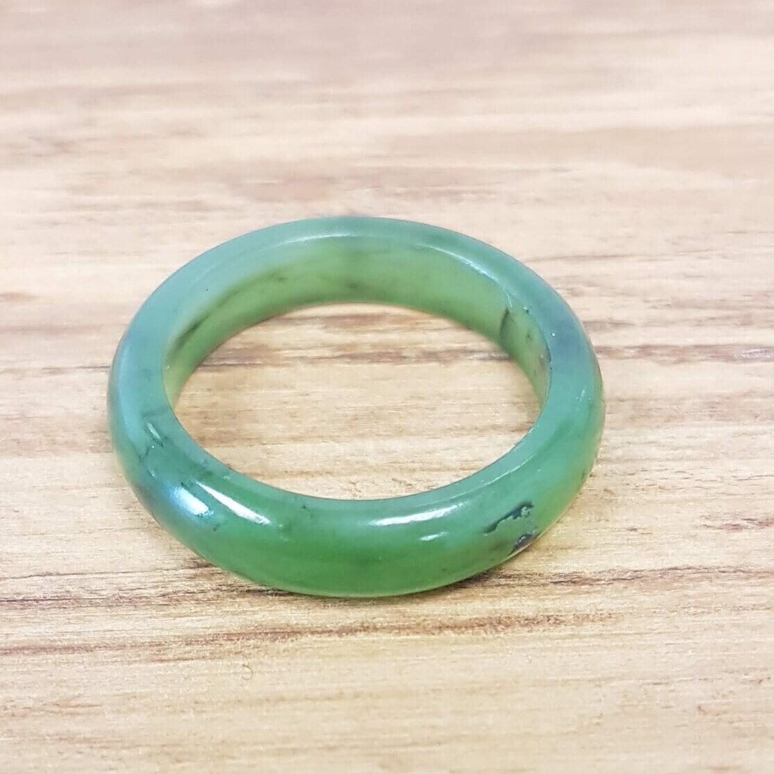 Jade Thin Plain Band Med colour may vary_0