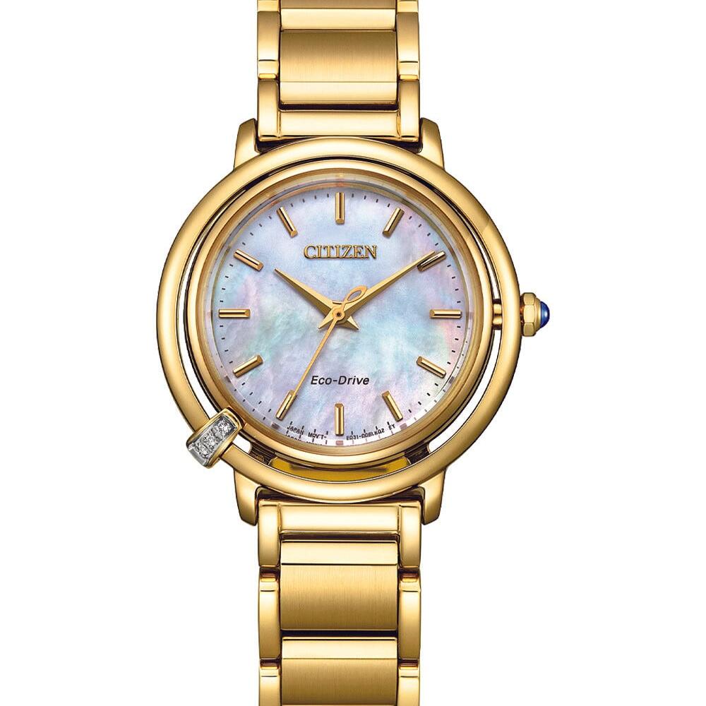 Citizen Gold Ladies Watch Eco-Drive Stainless Steel Case Mother of Pearl Dial 31mm Case Stainless Steel Bracelet, Push Button Buckle Band Sapphire Crystal Glass 50 Meter Water Resistant Classic lines and hints of romance make this newest piece to our ladies' collection; the Citizen L Arising is a glamorous addition. Inspired by the sunrise, this watch features a sleek design that combines the gentle, curving lines of the stainless-steel case with lustrous mother-of-pearl dial to showcase the delicate beauty of the sunrise itself. Continuing to provide sustainable watches, the Citizen L collection uses the elegant designs to reflect the beauty of the planet while evoking the feelings of joy and happiness every time you look at your wrist.Special features also include a 3 set diamond at the 7 o'clock postion, representing the the appearence of the first flash of dawn and extra strap._0