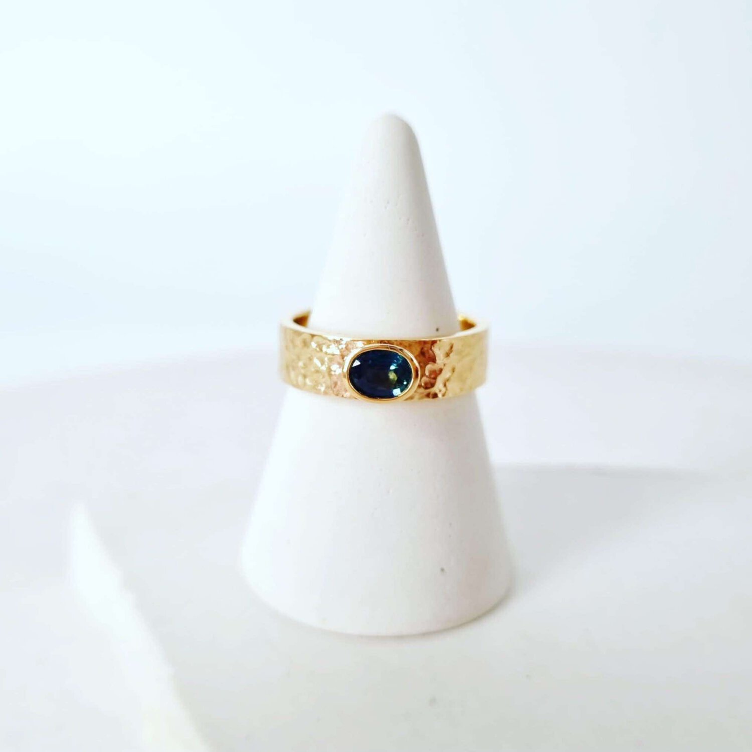 9ct Gold Sapphire Beaten Rub Set Ring Handmade Maree Design_0